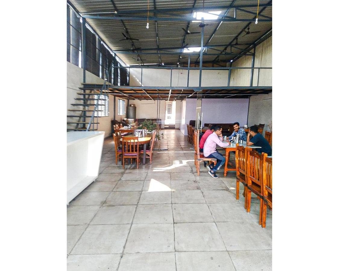Krittika Rao Dhaba By Wb Hotel