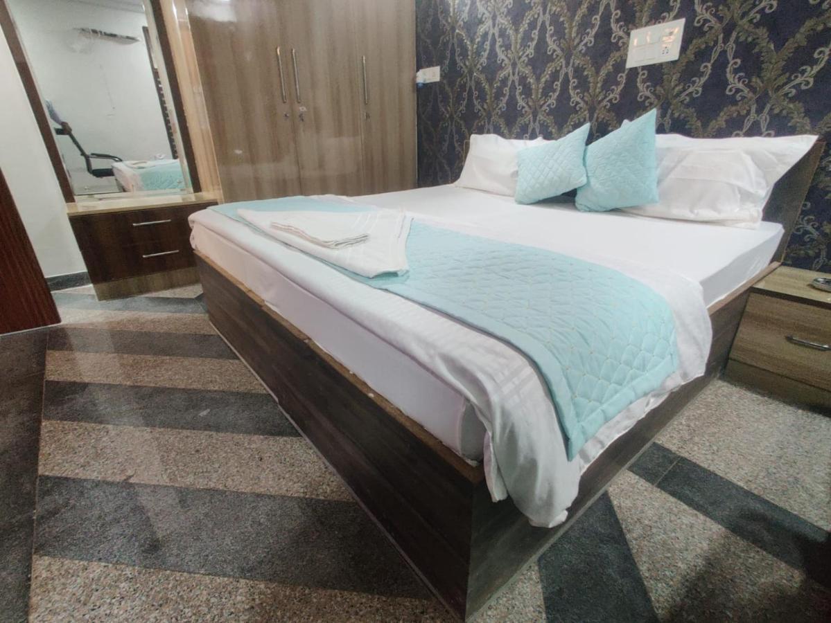 Hotel Dev Residency 3*