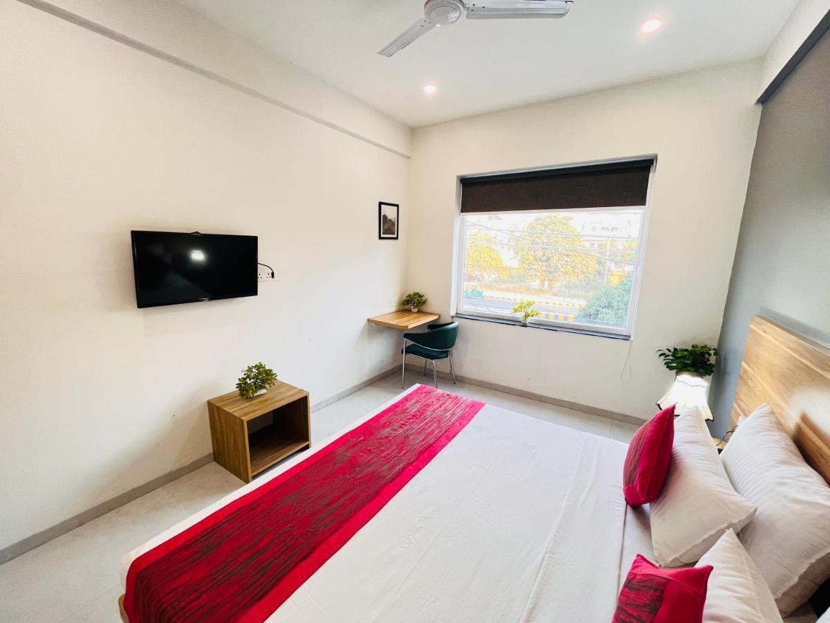 Infinity Stays Sector 45 - Couple Friendly Hotel 3*