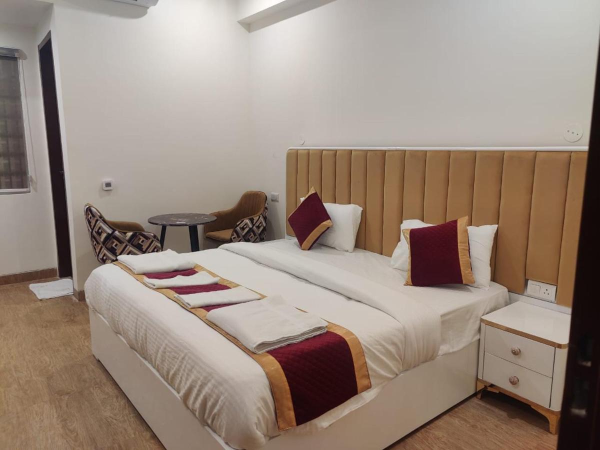 Amahi Hotel 3*
