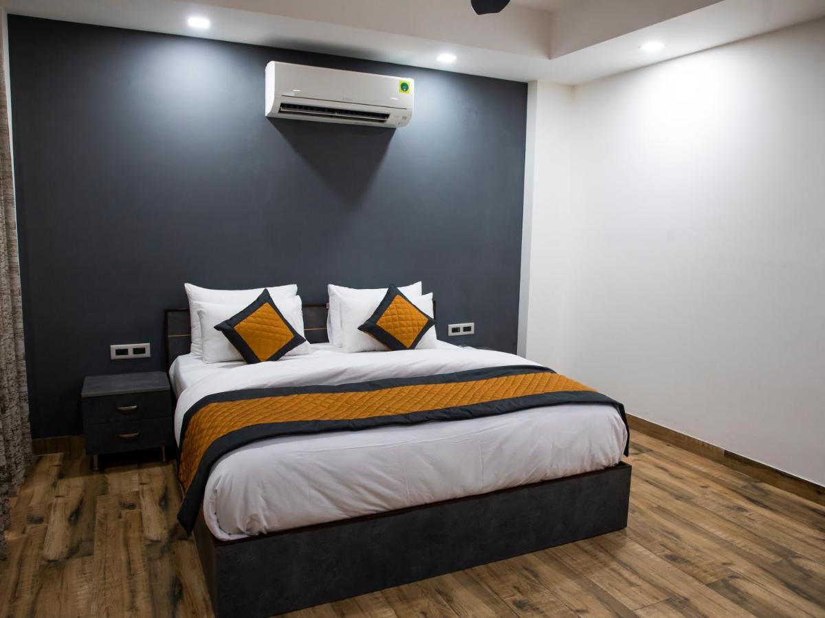 Dev Royale Hotel Gurgaon