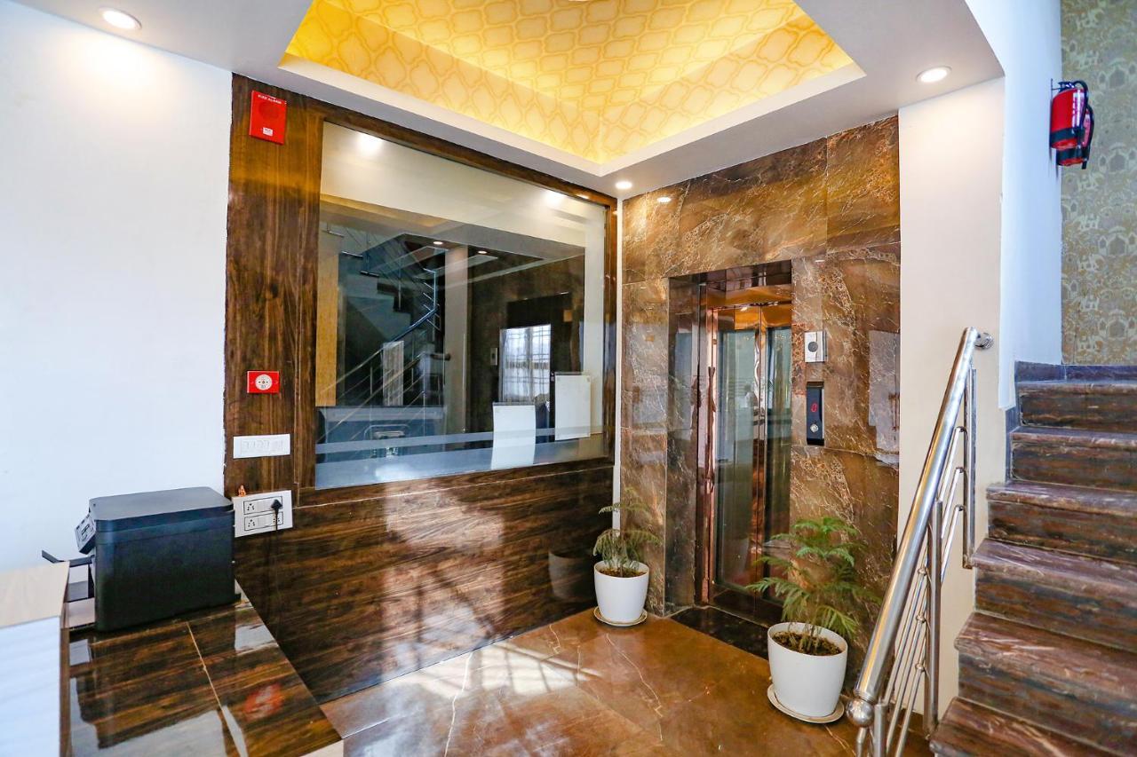 Fabexpress Kapashera Residency Hotel Gurgaon
