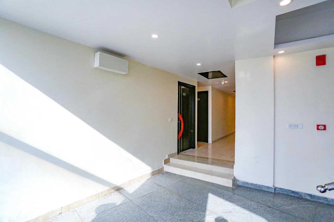 Fabexpress Kapashera Residency Hotel 3*
