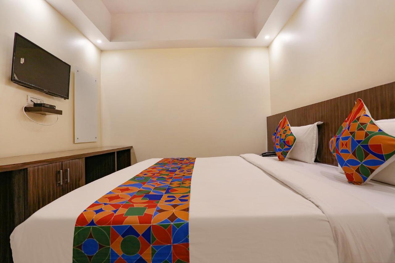 Fabexpress Kapashera Residency Hotel 3*