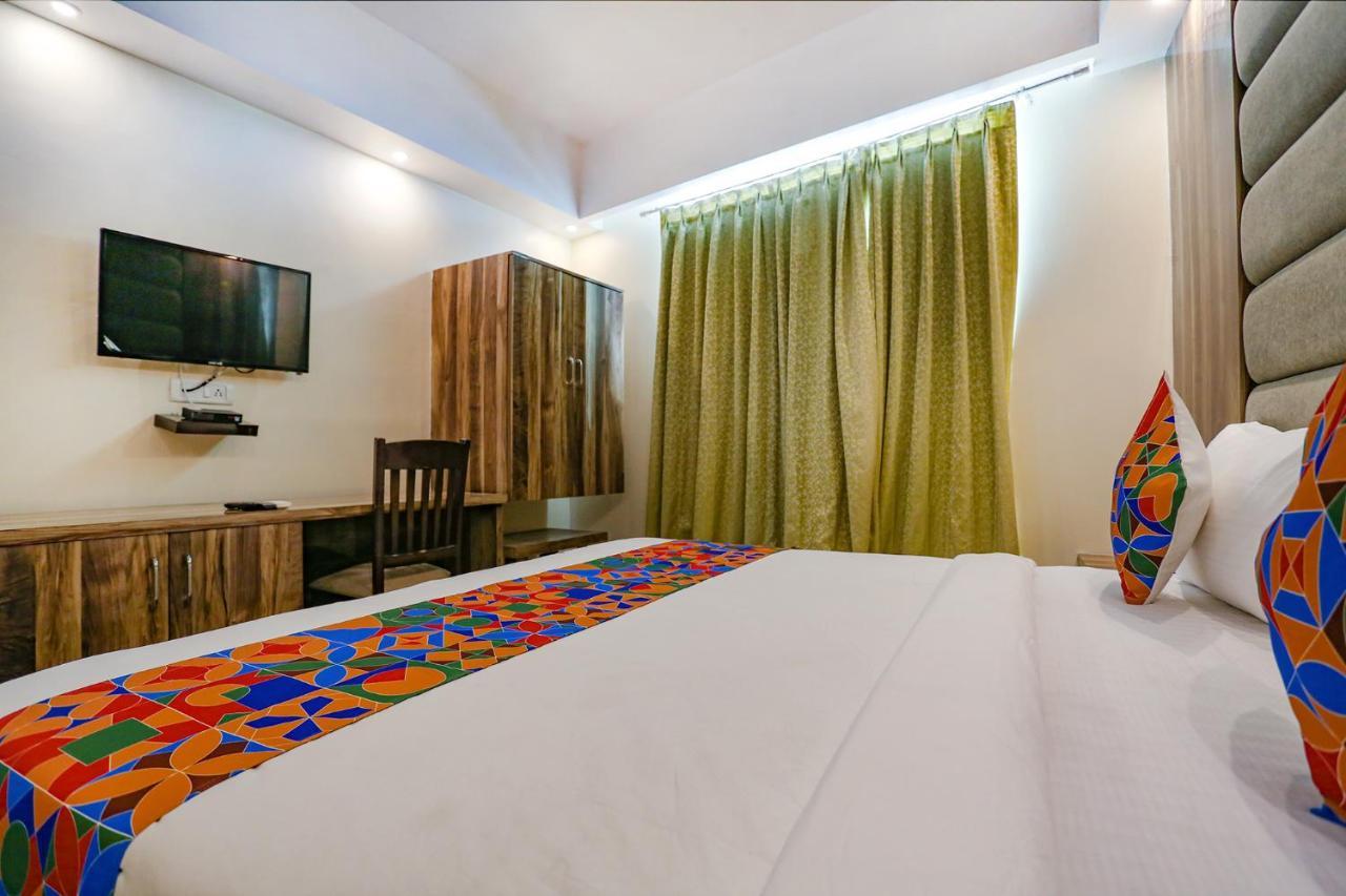 Fabexpress Kapashera Residency Gurgaon