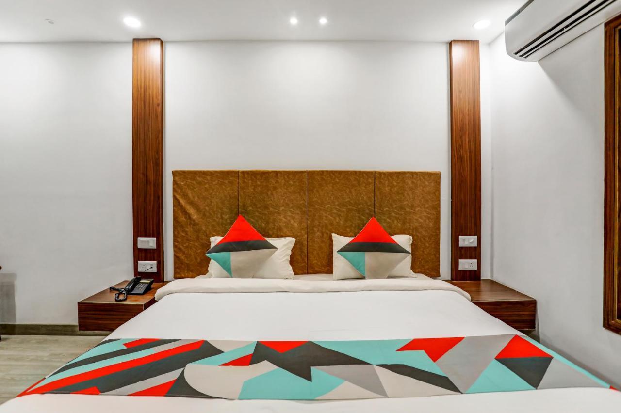 Windsor Castle Premier Cyber Hotel