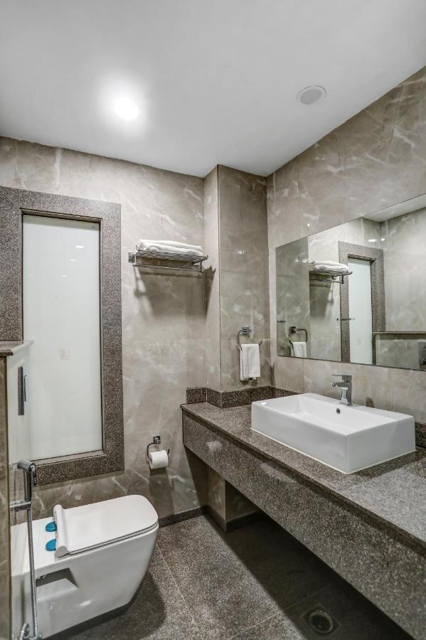Windsor Castle Premier Cyber 3* Gurgaon