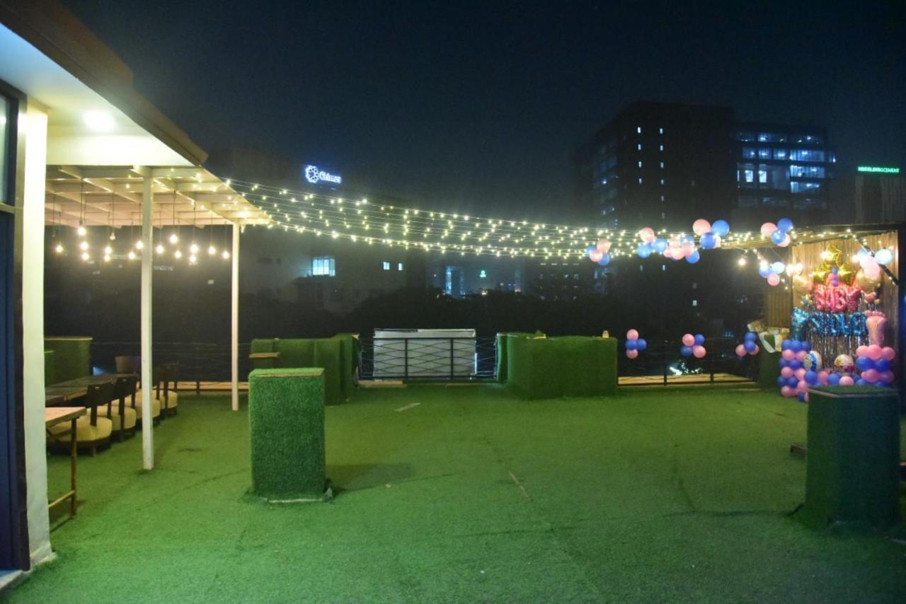 Roomshala 063 Cloud 29 - Gurugram Sector 45 Gurgaon