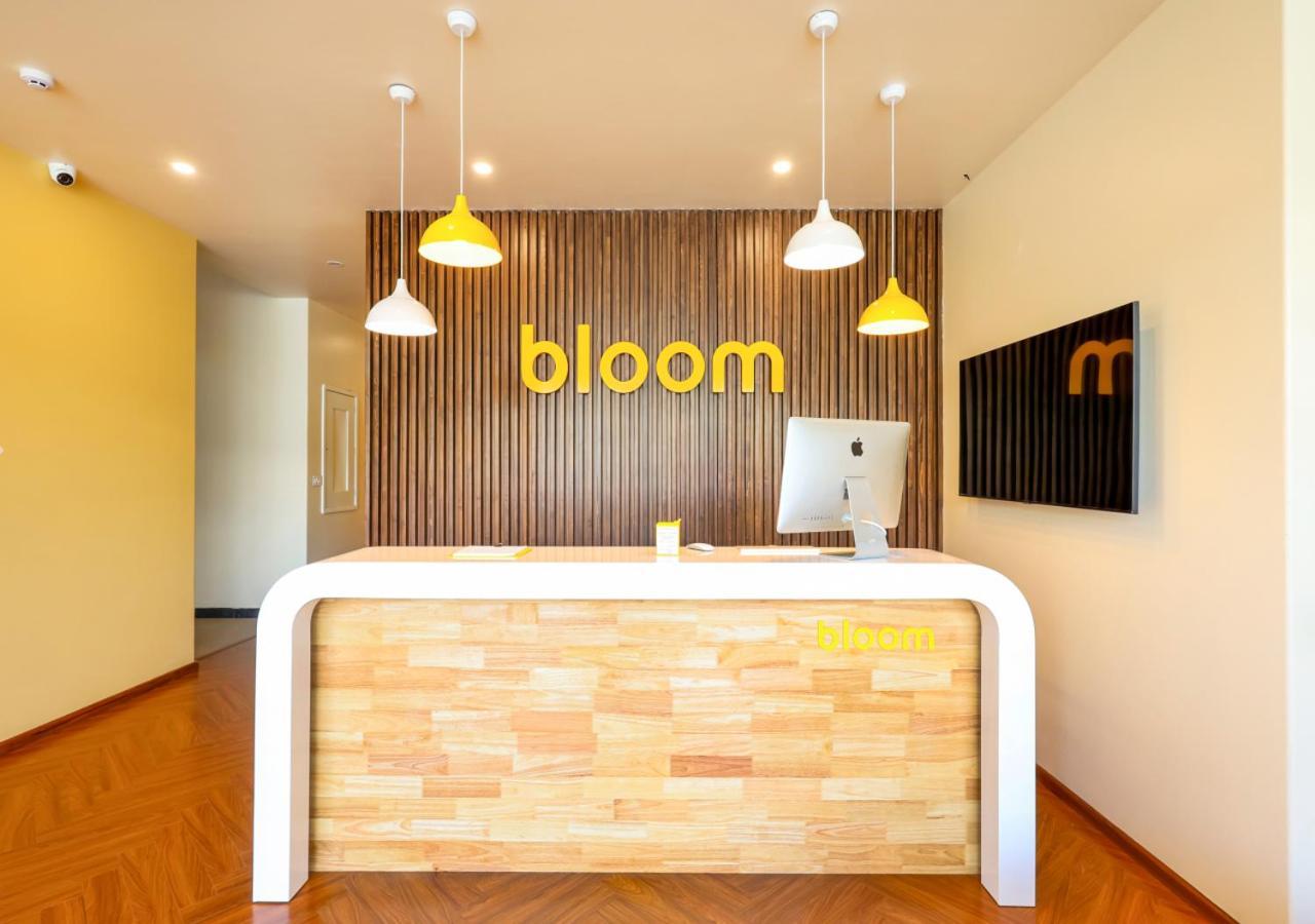 Hotel Bloom - Golf Course Road, Sector 43