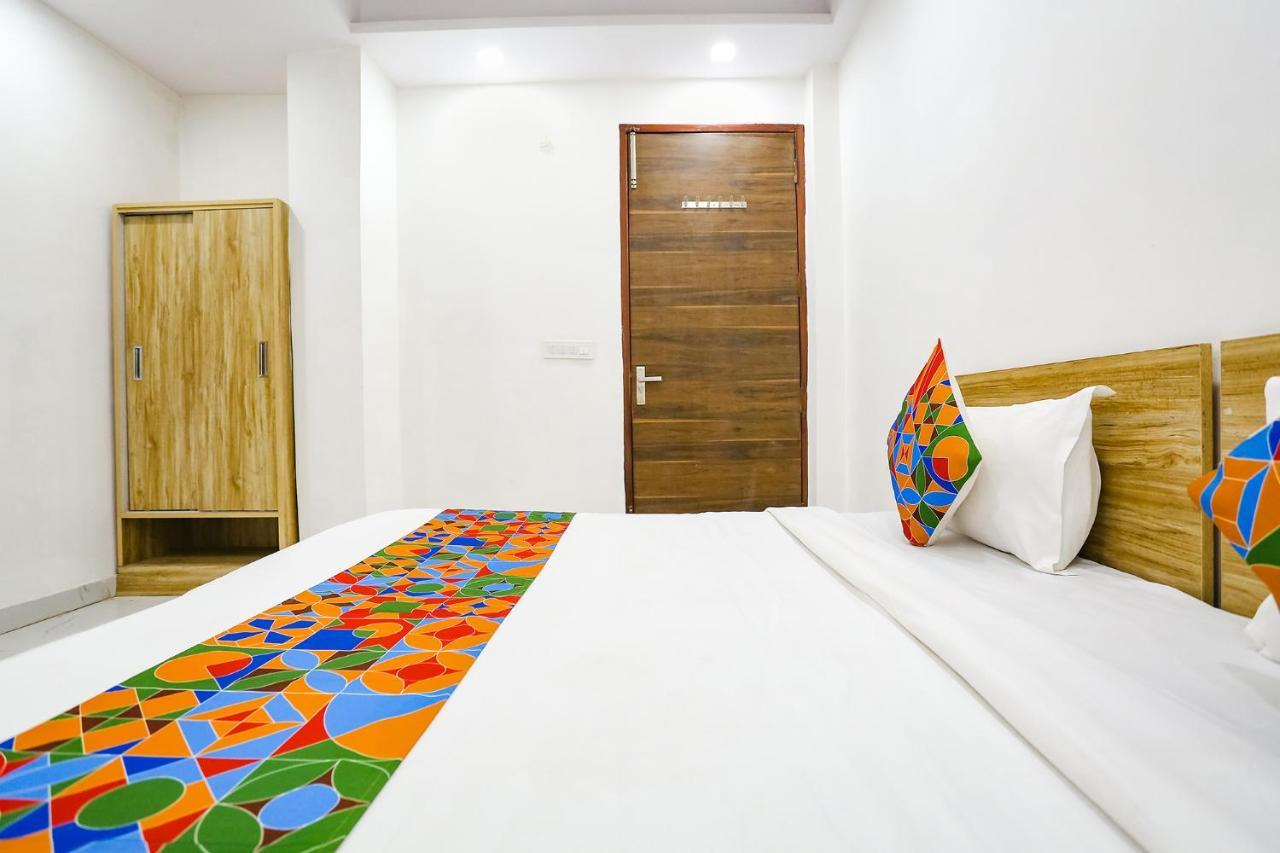 Fabhotel Silver Crown