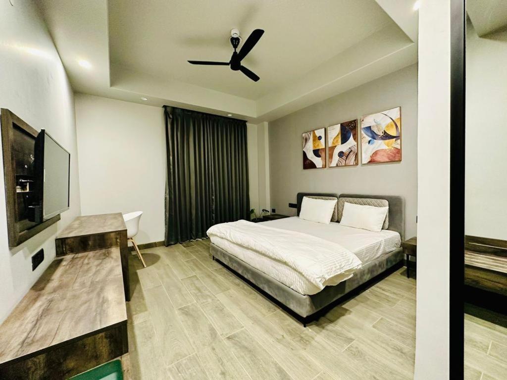 Mod Avenue Hotel Gurgaon