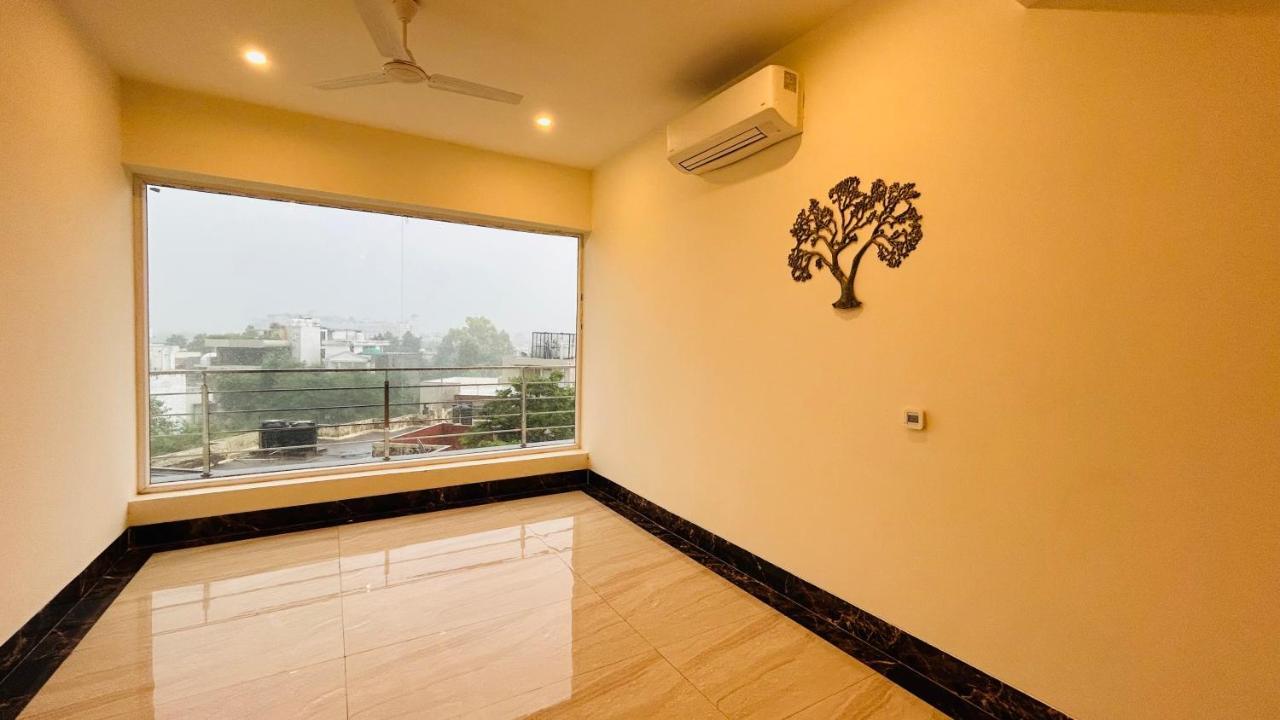 Amahi Hotel Gurgaon