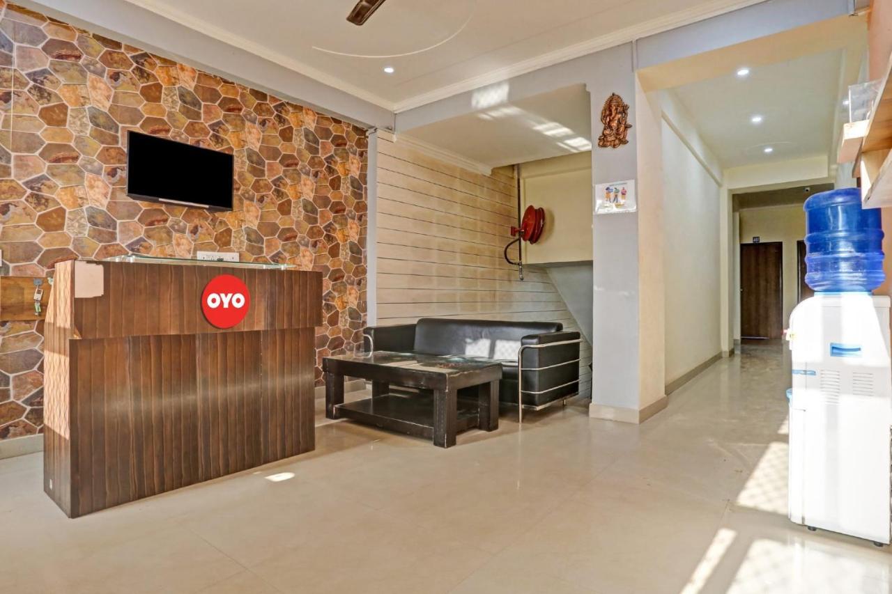 Hotel O Backpackers Nest 3*