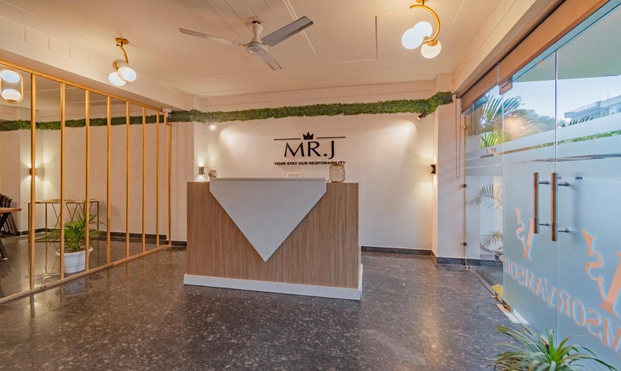 Treebo Trend Mr J - Sec 51 Hotel 3*