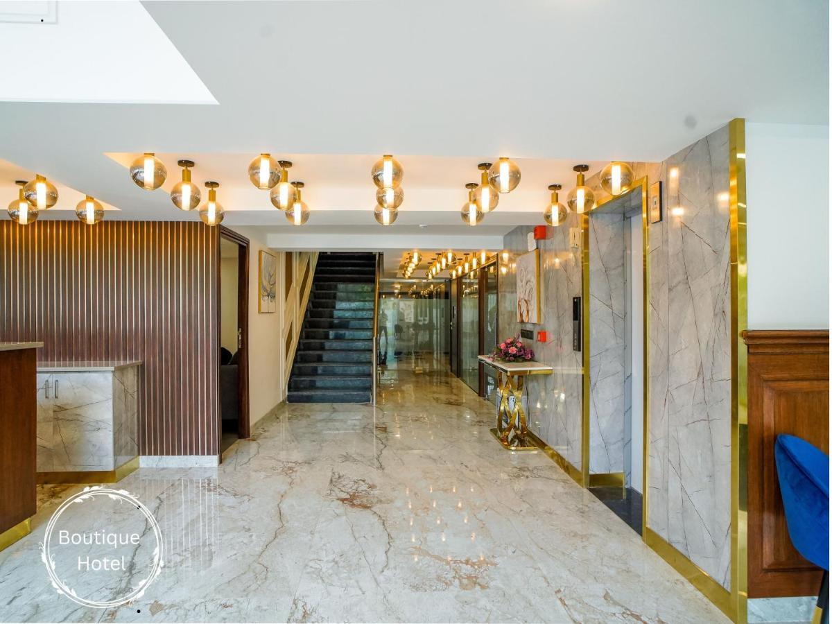 Saltstayz Select - Golf Course Road & Sector 57 4* Gurgaon