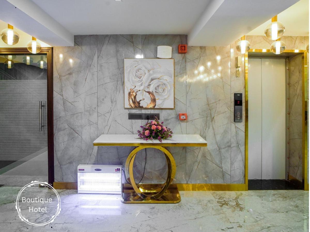 Saltstayz Select - Golf Course Road & Sector 57 Gurgaon