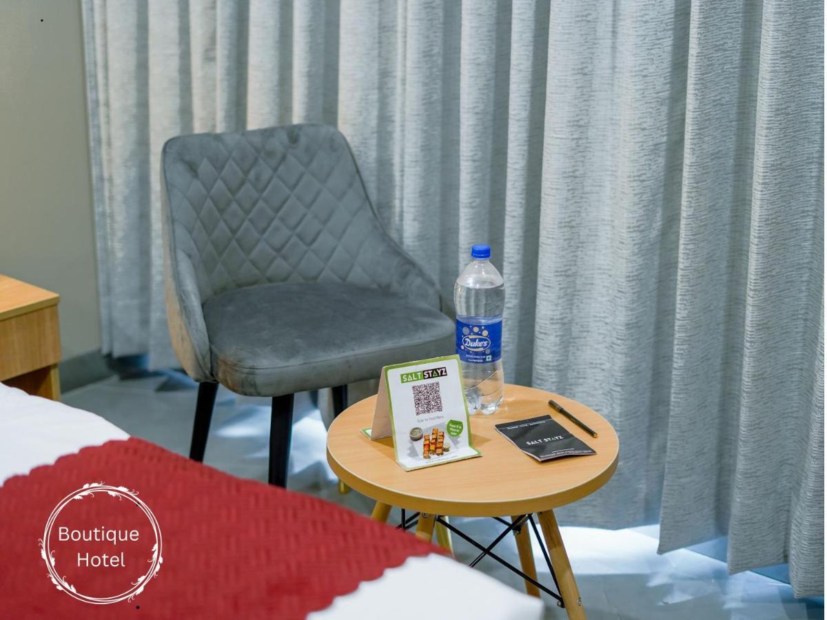 Hotel Saltstayz Select - Golf Course Road & Sector 57 4*