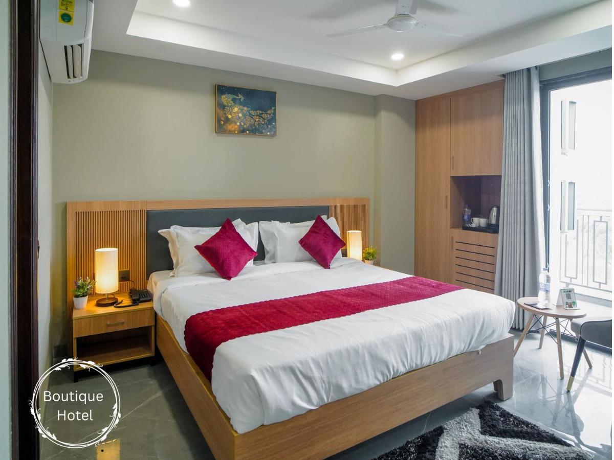 Hotel Saltstayz Select - Golf Course Road & Sector 57 4*