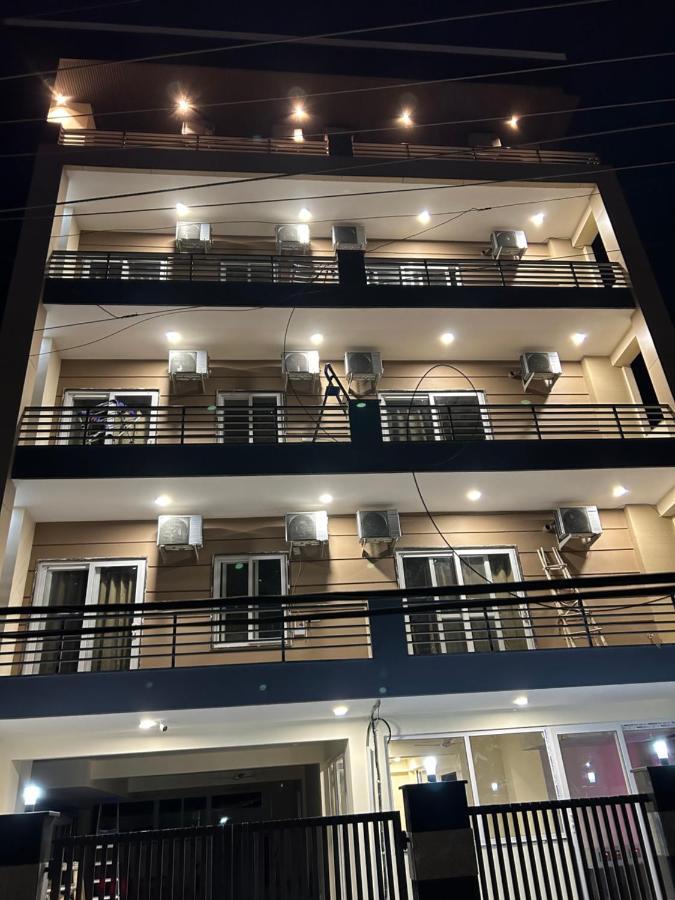 Apartment Limewood Stay-gold 1 Bhk Artemis Hospital Gurgaon