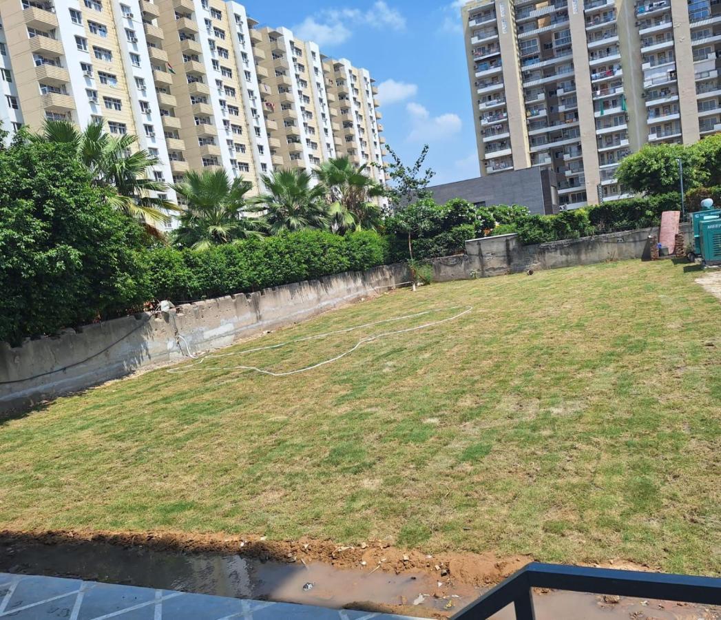 Rr Galaxy Gurgaon