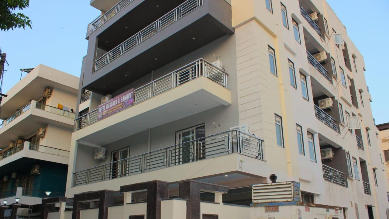 Hotel Wedlock Premium