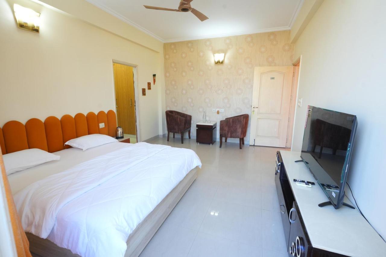 Desire Service Apartments- Cybercity Apartment