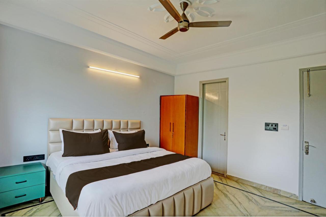 Roswell Inn * Gurgaon