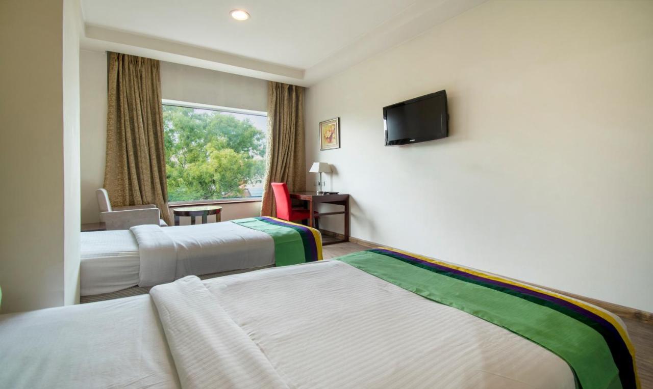 Hotel Treebo Trend Grenville Near Udyog Vihar