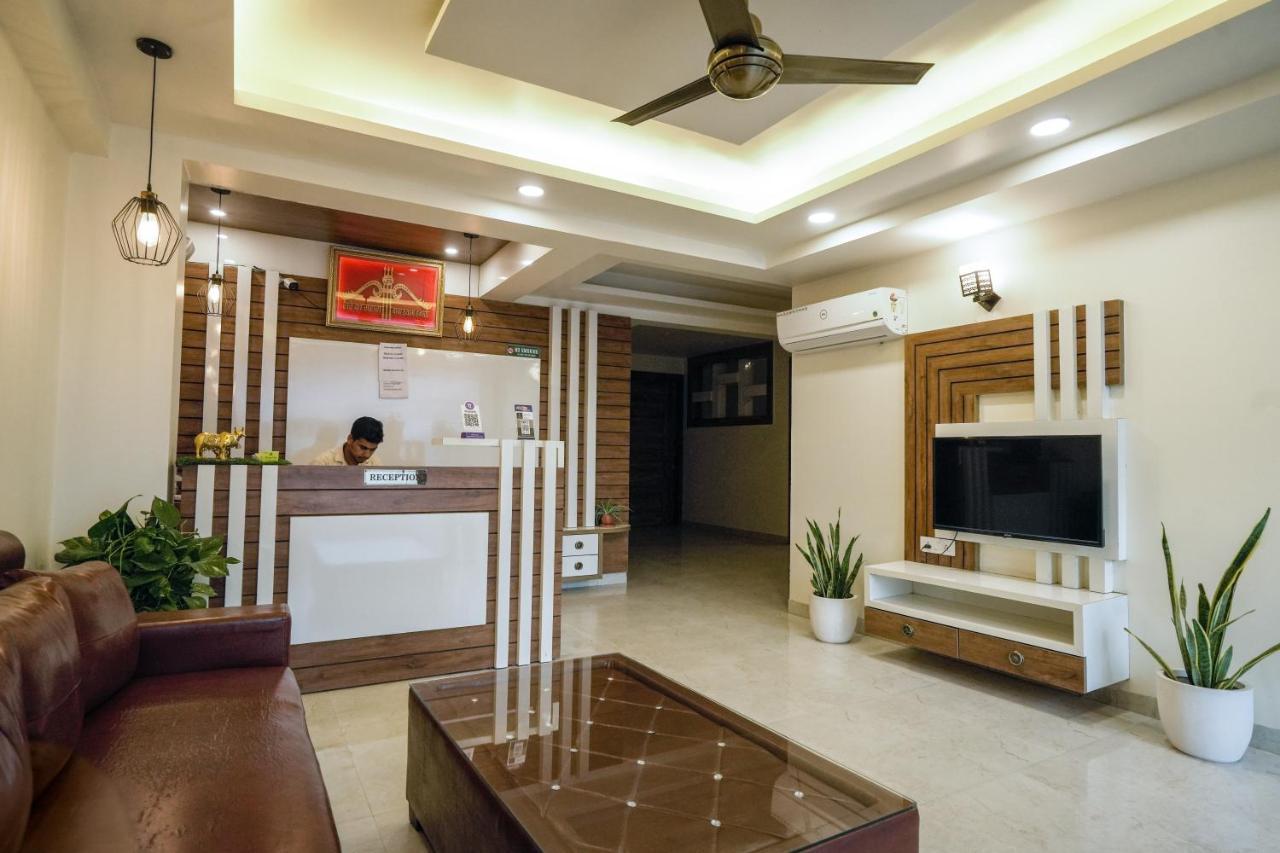 Maharaja Palace Boutique Near Medanta Medicity Gurgaon
