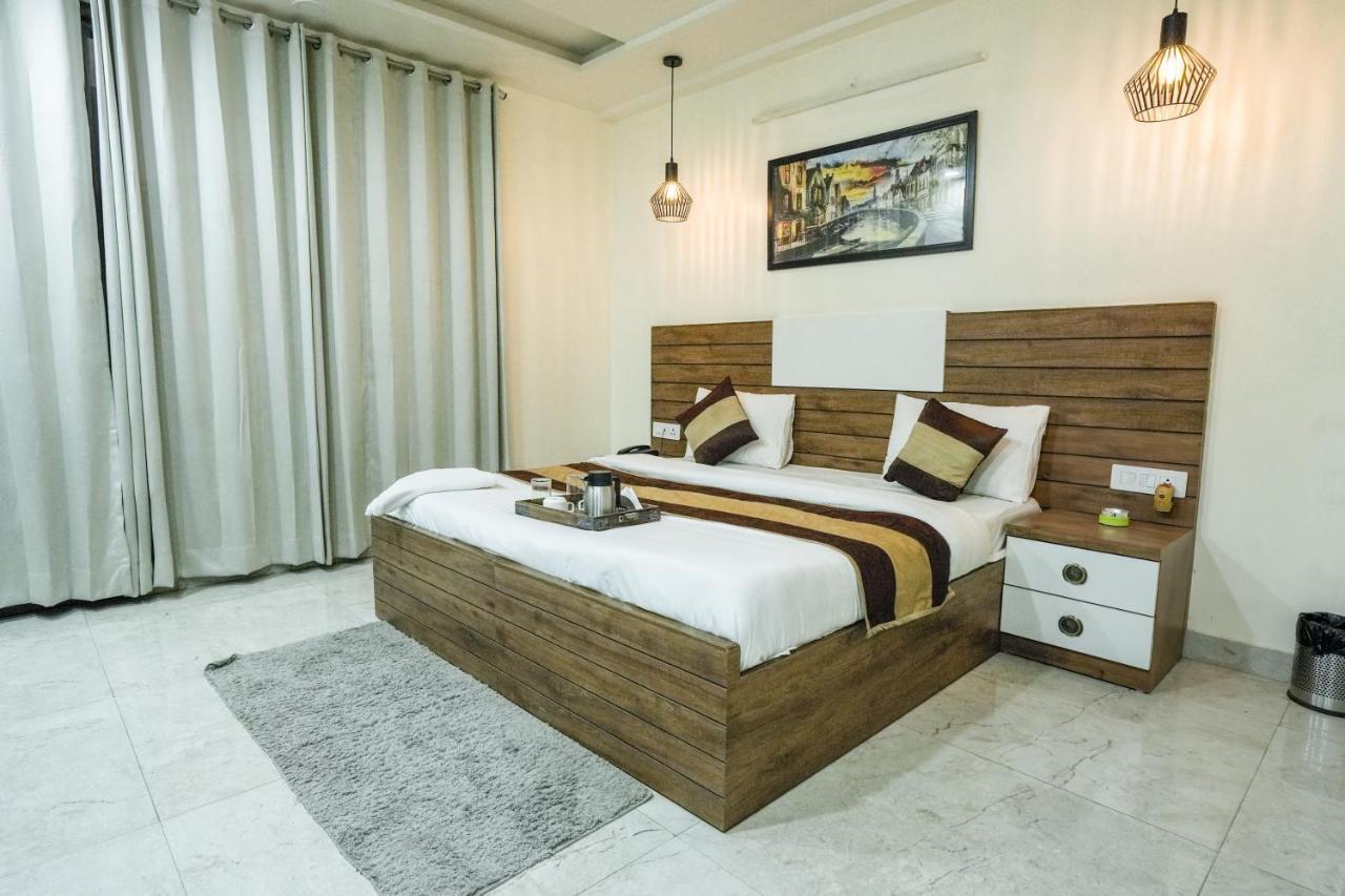 Maharaja Palace Boutique Near Medanta Medicity Hotel Gurgaon