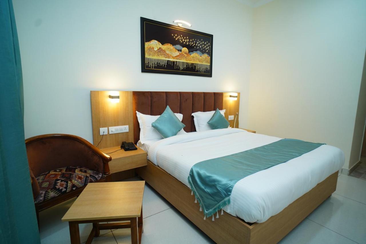 Hotel Rr Galaxy *