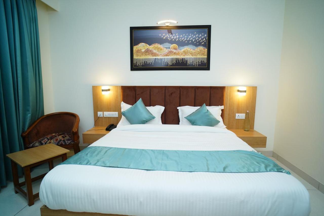 Hotel Rr Galaxy