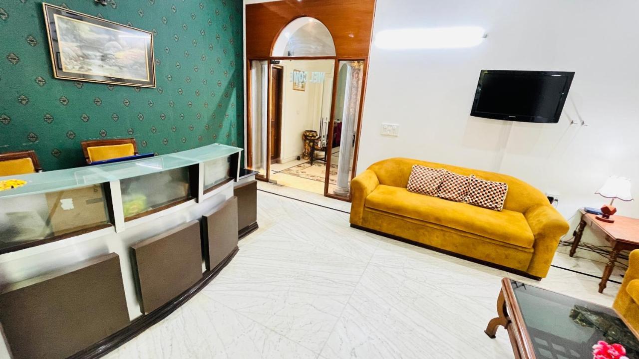 Hotel Starline Sector 28 Gurgaon