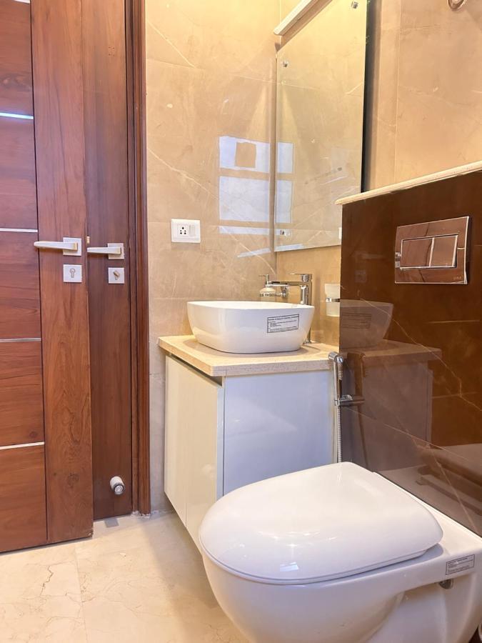 Lime Tree Service - Medanta Medicity, Hotel Gurgaon