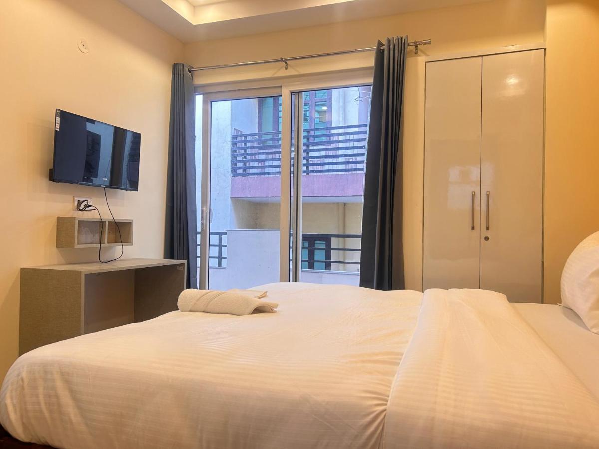 Lime Tree Service - Medanta Medicity, Hotel