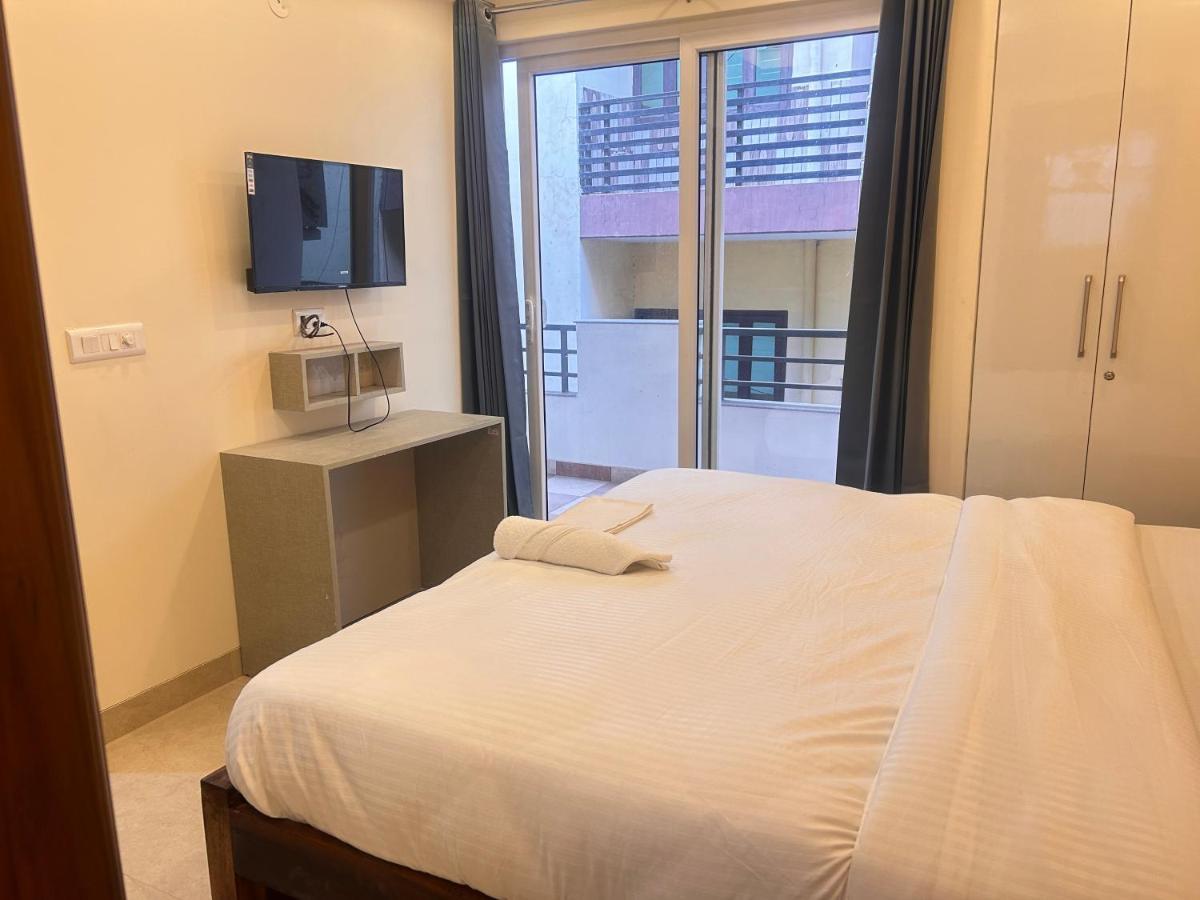 Hotel Lime Tree Service - Medanta Medicity, Gurgaon
