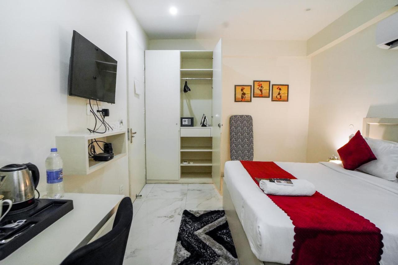 Saltstayz Sector 52 - Ardee Mall Hotel 3*
