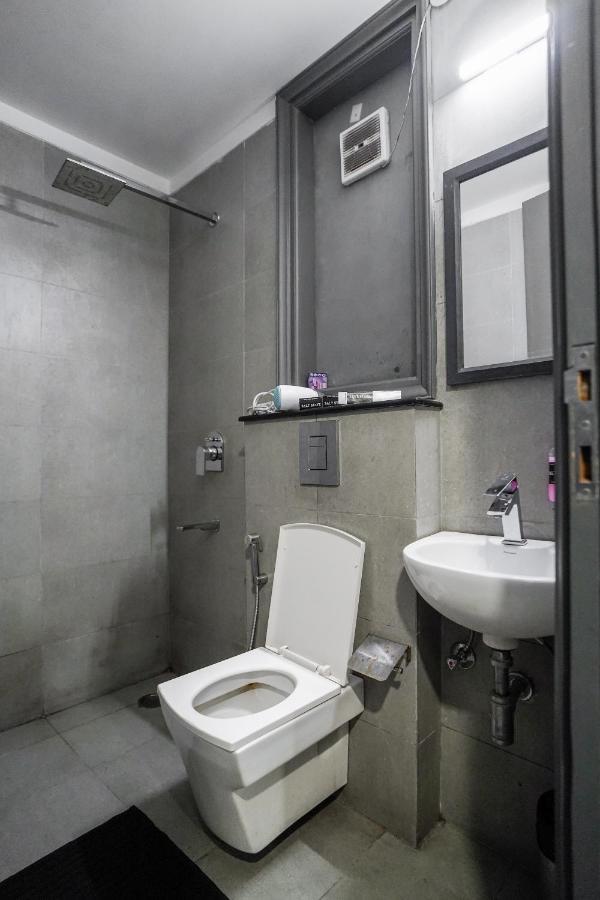 Saltstayz Express - Golf Course Road & Dlf Phase-1 Hotel