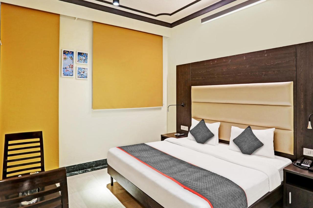 Hotel Townhouse 1184 N Huda Center 3*