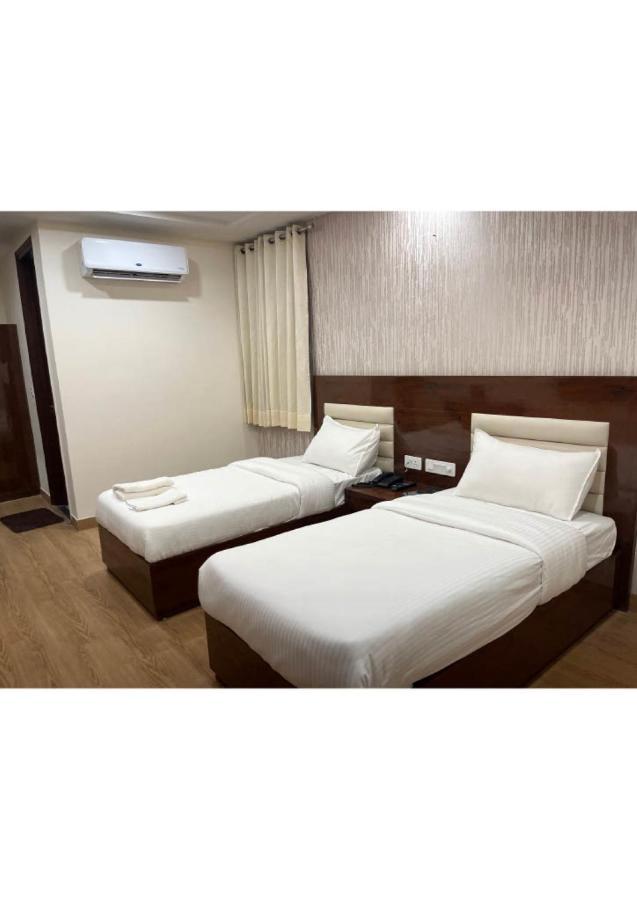 The Azure 3*