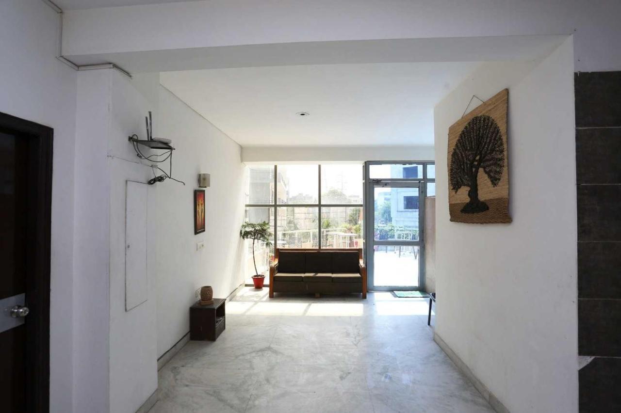 Collection O Himalaya Hotel Gurgaon