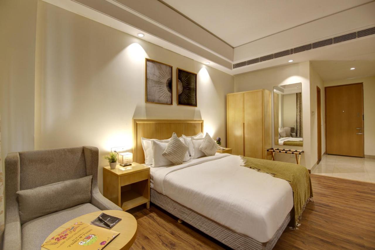 Saltstayz Select - Galleria Market & Golf Course Road Hotel 4*