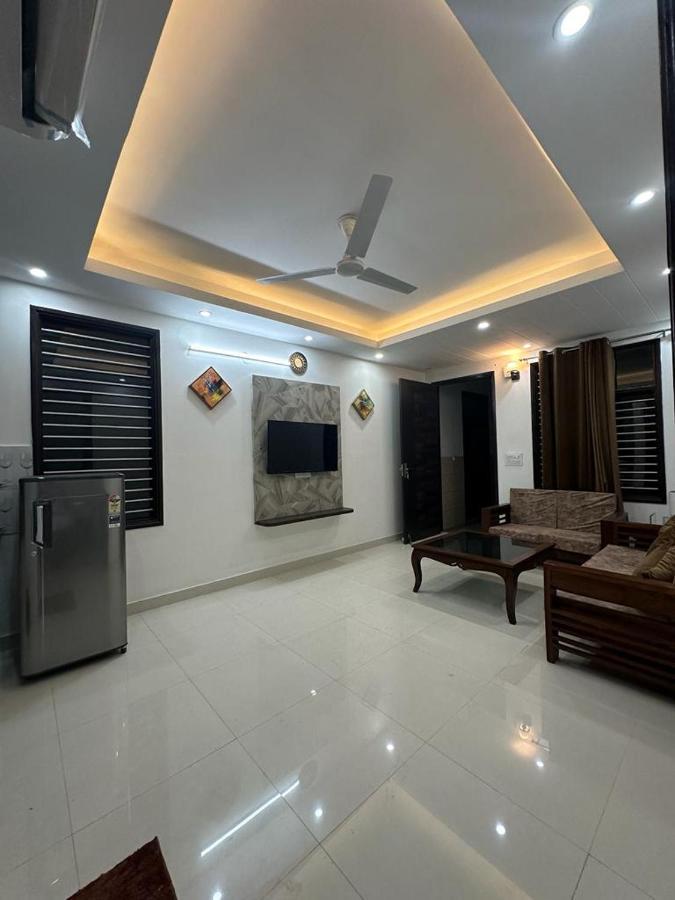 Hotel Plum Tree Gurgaon