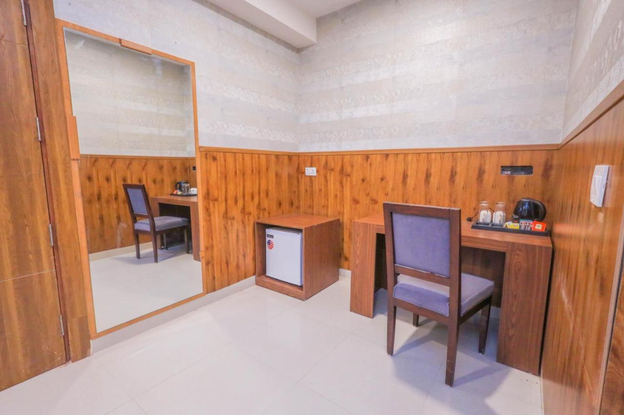 Clay Hotel, Sohna Road, Sector 49, Gurugram Hotel Gurgaon