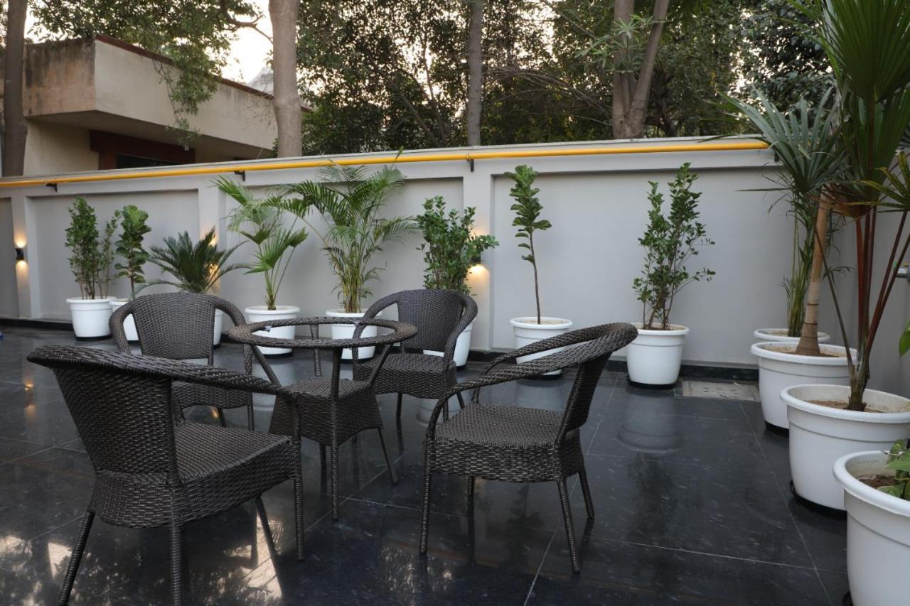 Gurugram Hotel