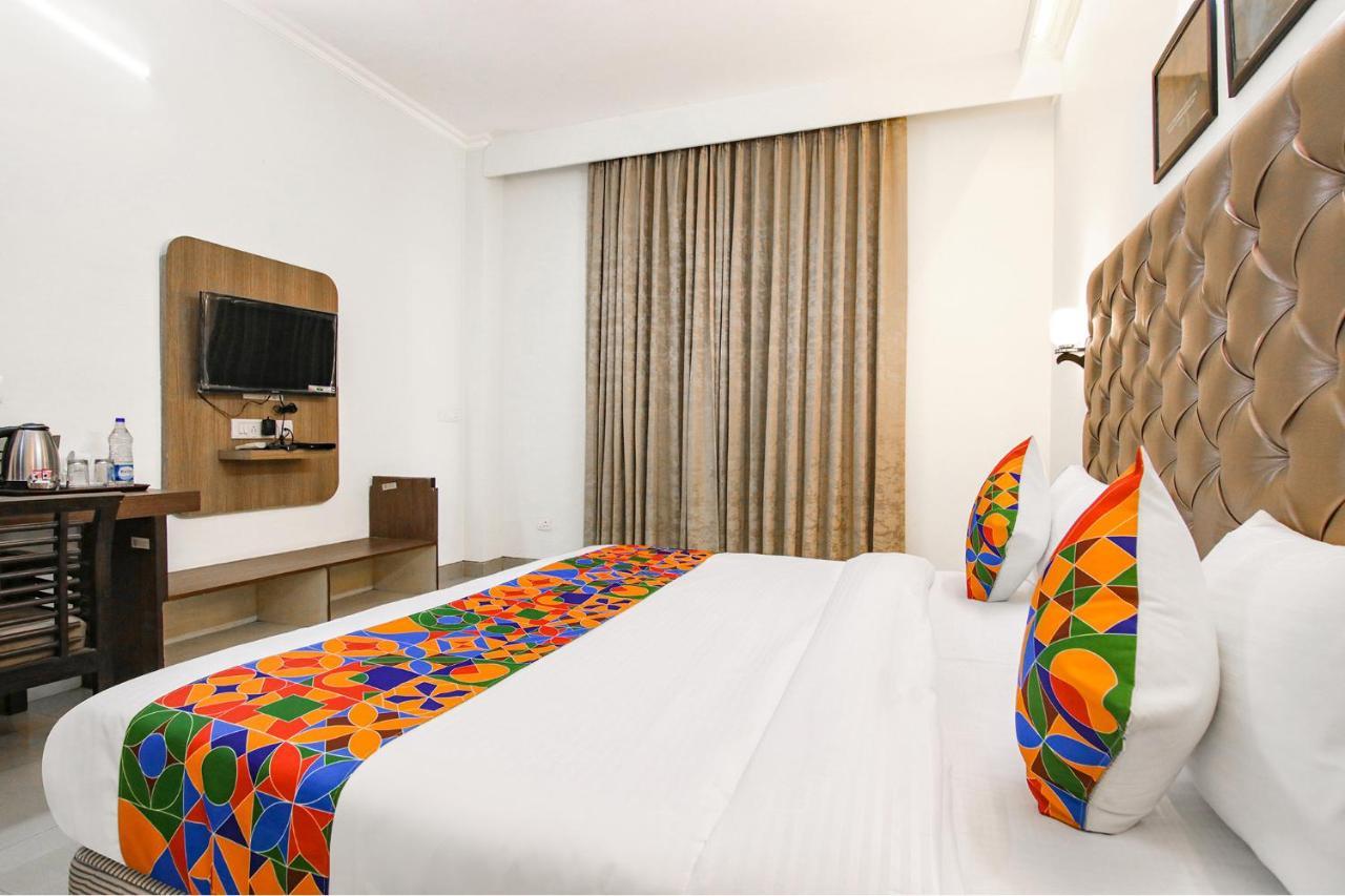 Fabhotel Radiant Dlf Phase 3 Hotel 3*