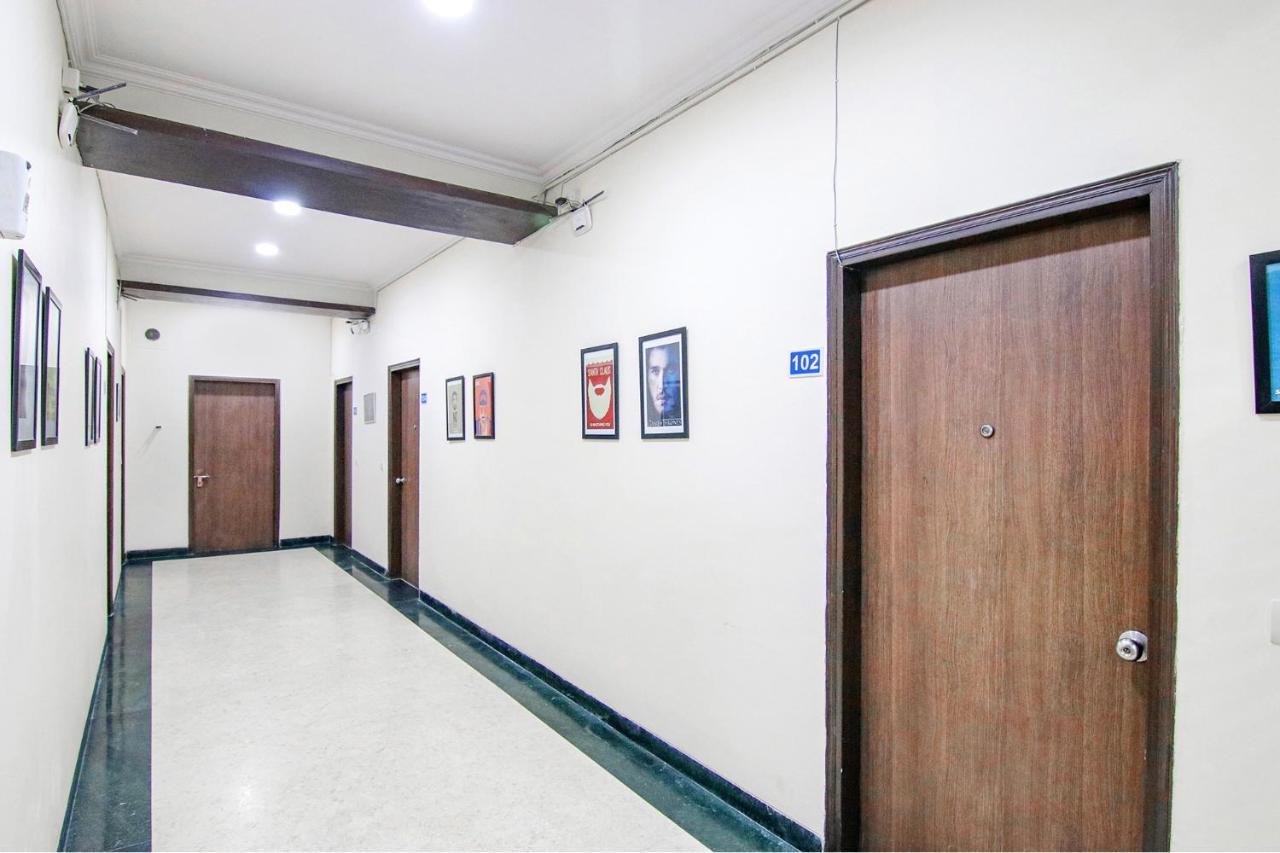 Fabhotel Radiant Dlf Phase 3 Hotel