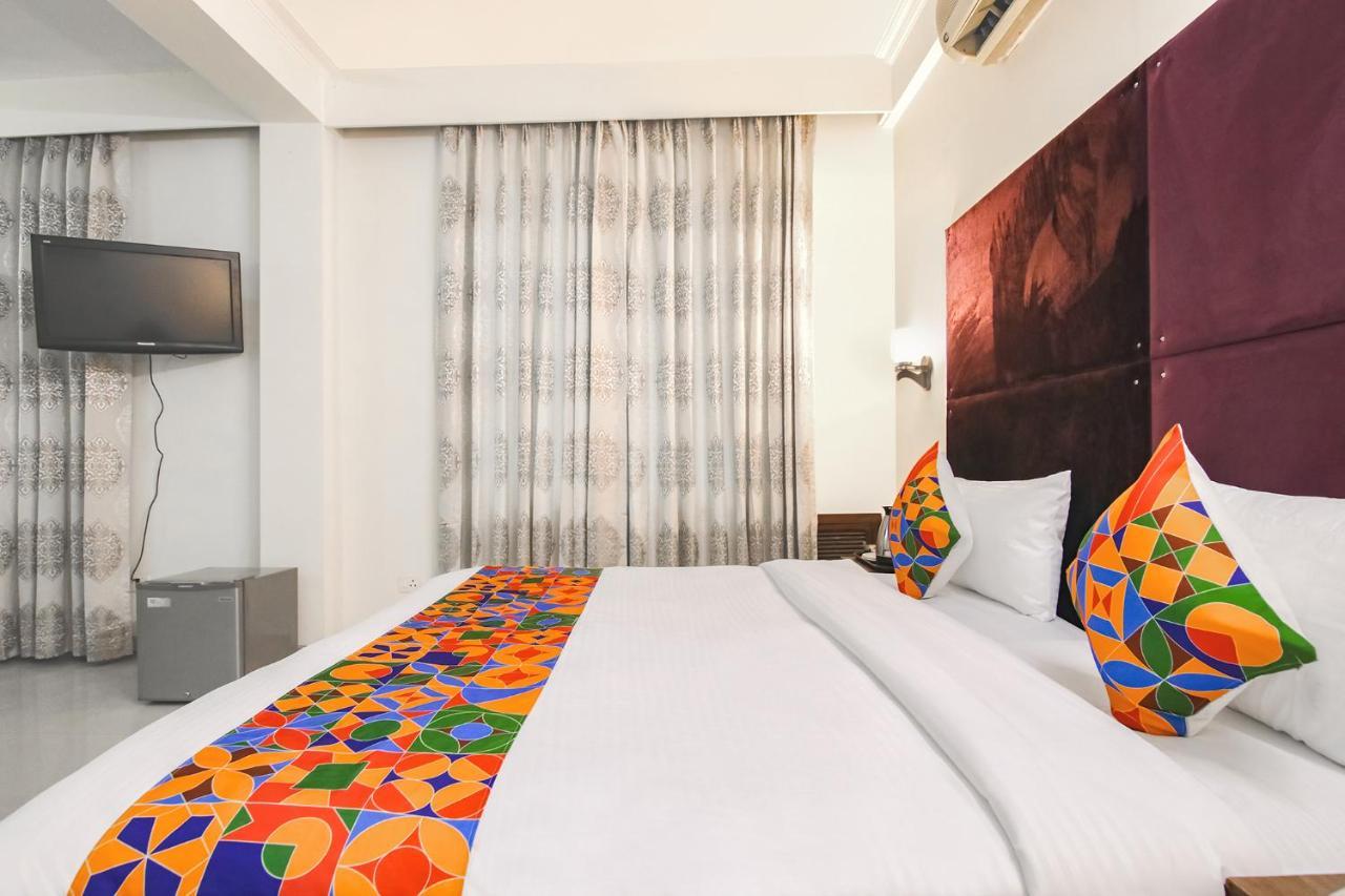 Fabhotel Radiant Dlf Phase 3 Hotel