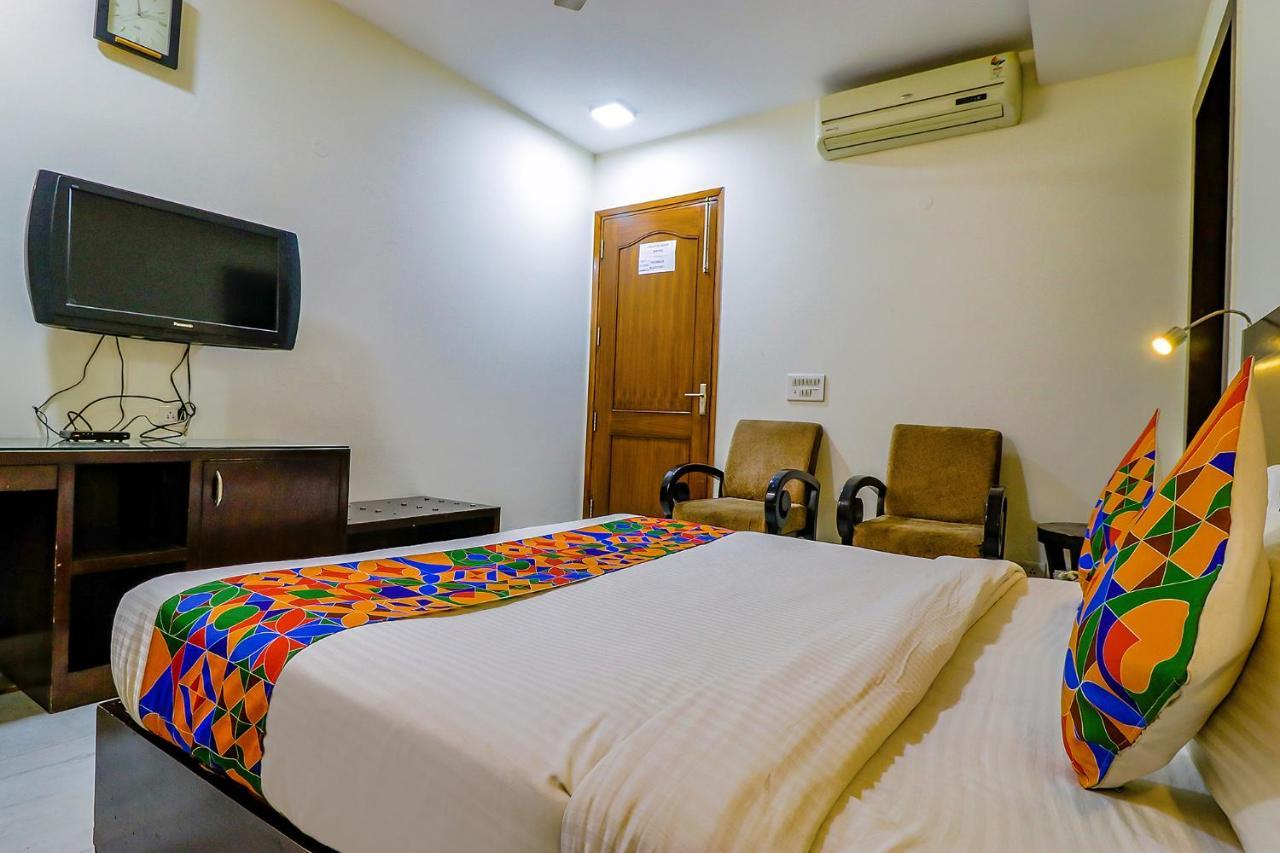 Fabhotel Imperial Hotel 3*