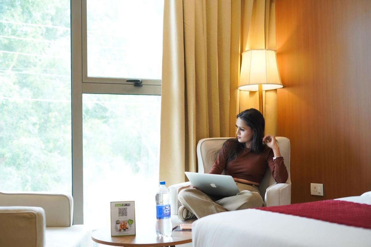 Hotel Saltstayz Select - Unitech Cyber Park 4*